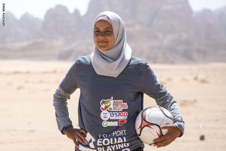 سماء هلال.. ملهمة الشابات في استراليا